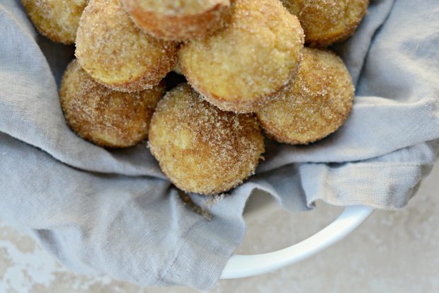 Cinnamon Sugar Muffins l SimplyScratch.com