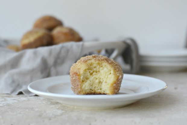 Cinnamon Sugar Muffins l SimplyScratch.com