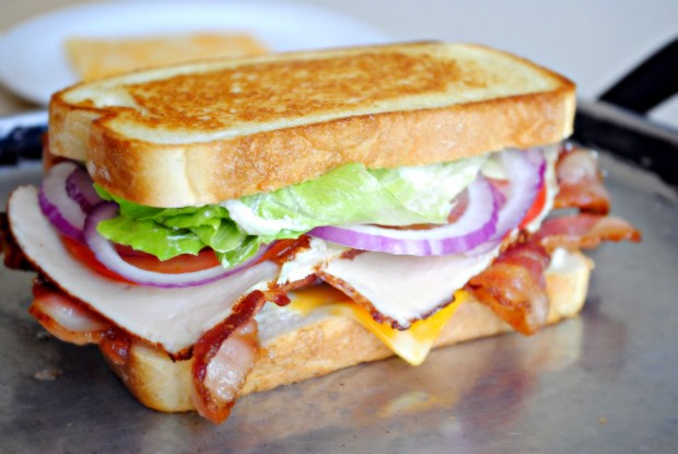 BLT Club Sandwich l SimplyScratch.com