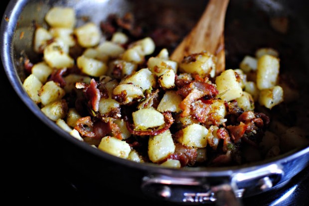 Bacon Potato Hash l SimplyScratch.com