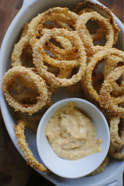 Crispy Baked Onion Rings l SimplyScratch.com