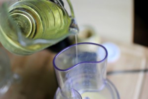 Creamy Caesar Pour Oil