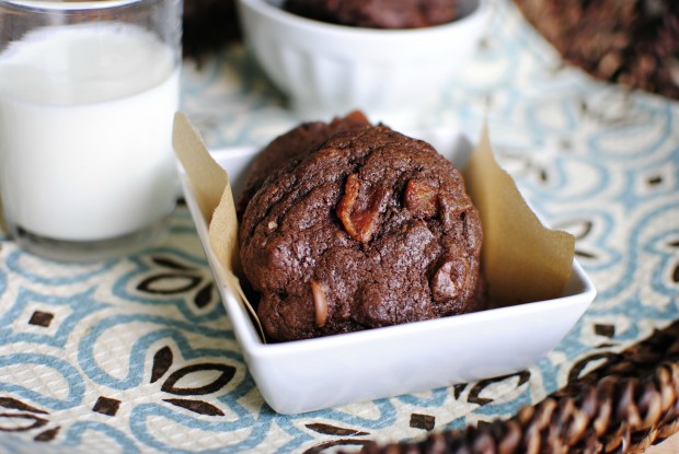 Double Chocolate Chip Bacon Cookies l SimplyScratch.com