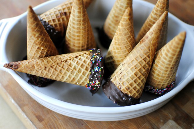 Chocolate Dipped Ice Cream Cones l SimplyScratch.com