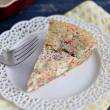 white-chocolate-confetti-cookie-pie-26