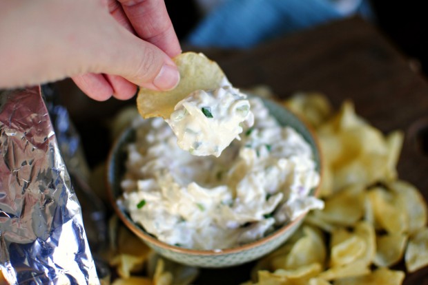 Cheesy Roasted Garlic Chip Dip l SimplyScratch.com