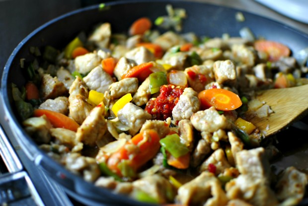 spicy-pork-teriyaki-stir-fry-chili-paste