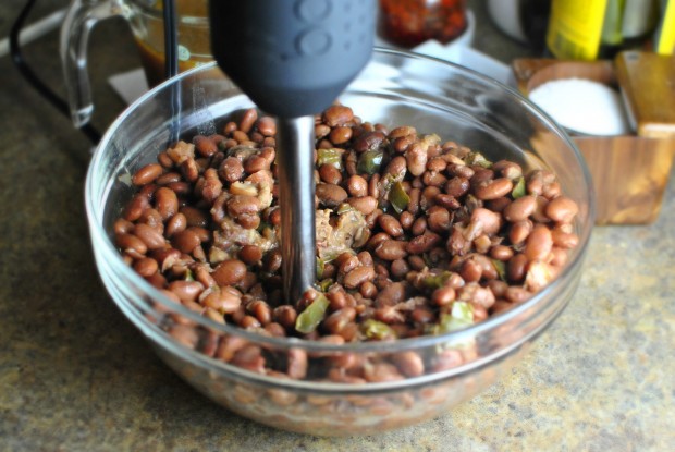 Slow Cooker Refried Beans l SimplyScratch.com