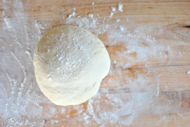  Homemade Pizza Dough from Scratch l SimplyScratch.com