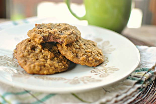 Pumpkin Oatmeal Chocolate Chip Cookies l www.SimplyScratch.com