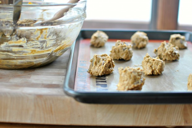 form cookie dough balls