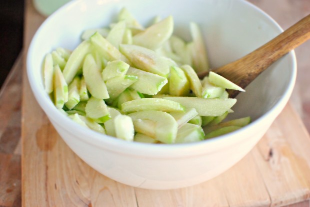 toss the apples