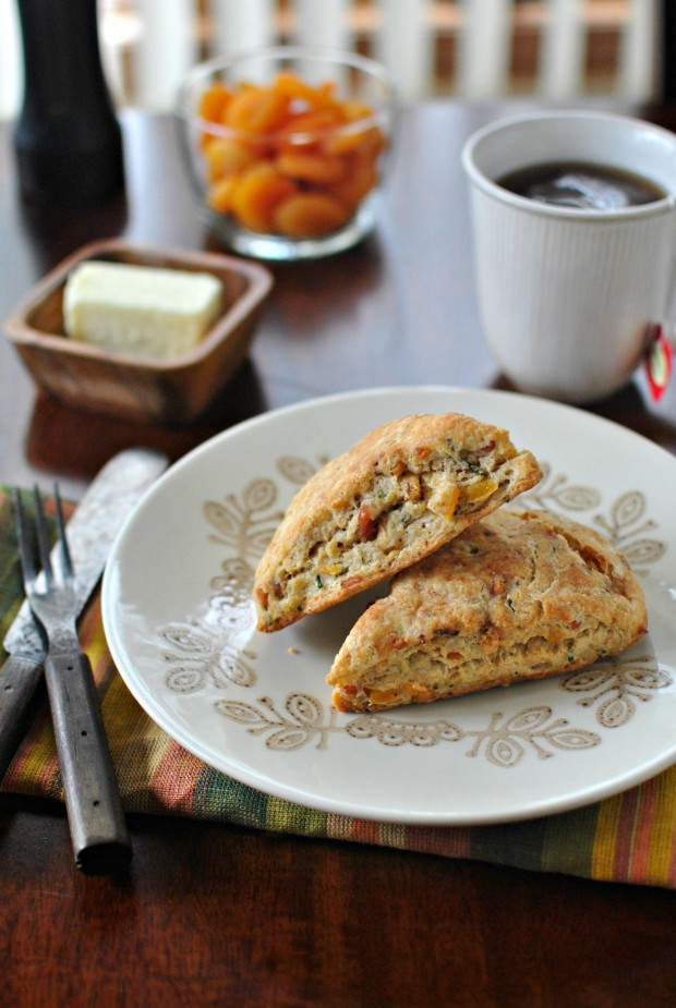 Bacon, Apricot and Gorgonzola Scones l www.SimplyScratch.com