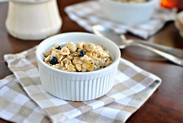 Hazelnut and Blueberry Baked Oatmeal l www.SimplyScratch.com