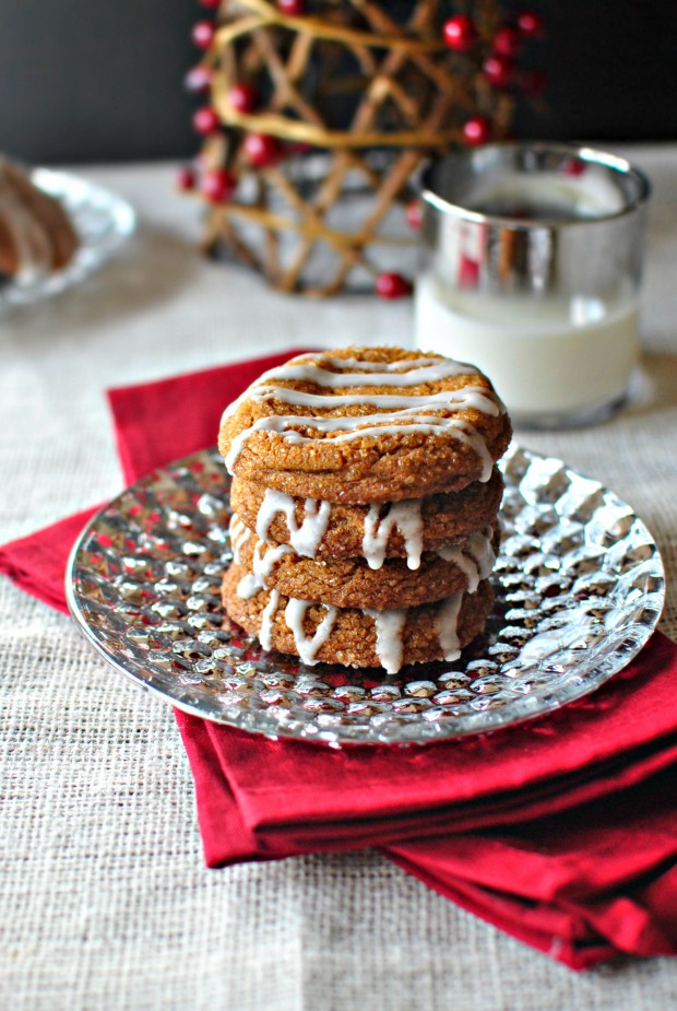 Spiced Molasses Cookies l www.SimplyScratch.com