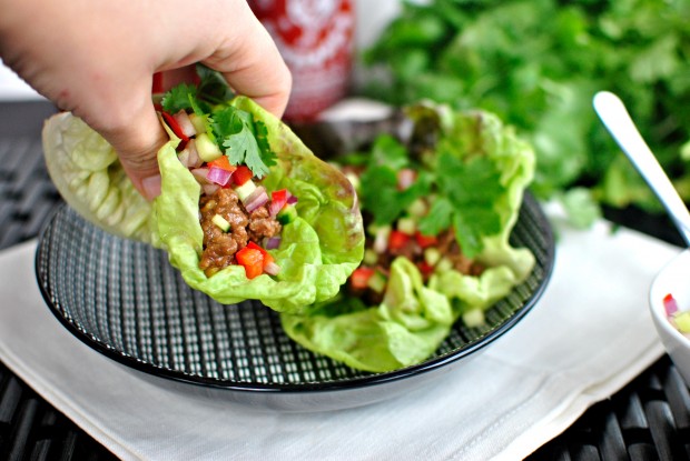 Spicy Sriracha Steak Lettuce Wraps - www.SimplyScratch.com