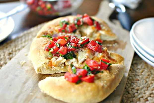 Grilled Chicken Tomato Basil Bruschetta Pizza l SimplyScratch.com