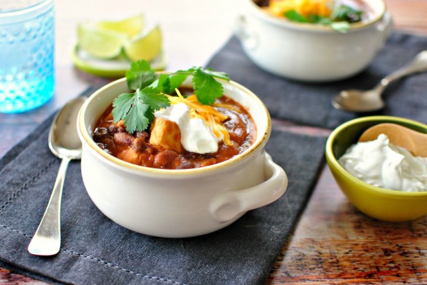 Chipotle Chicken Chili l www.SimplyScratch.com