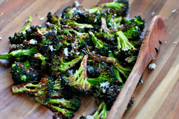 Parmesan Roasted Broccoli l www.SimplyScratch.com