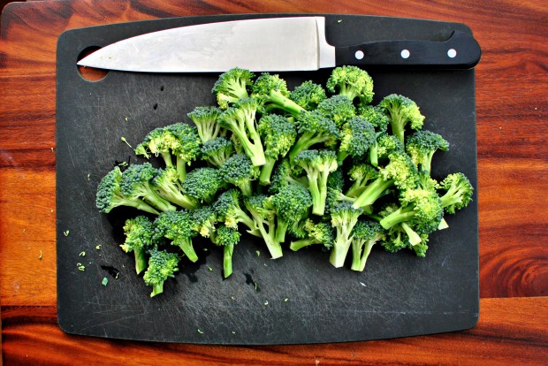 The Best Roasted Broccoli l www.SimplyScratch.com ready!