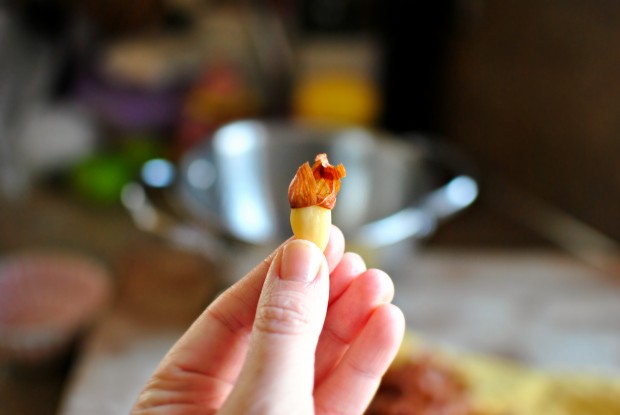 how to blanch almonds peel