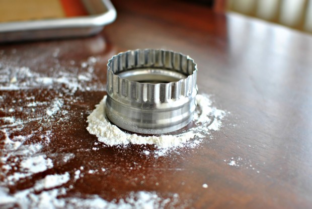 Black Pepper and Chive Buttermilk Biscuits www.SimplyScratch.com flour the cutter