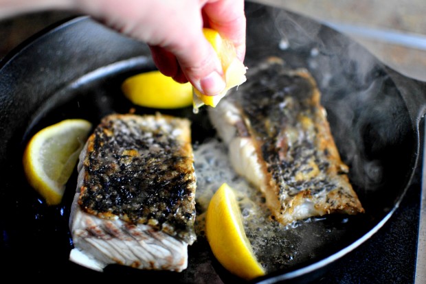 Crispy-Skinned Barramundi with Lemon + Brown Butter Breadcrumbs l www.SimplyScratch.com lemon squeezee