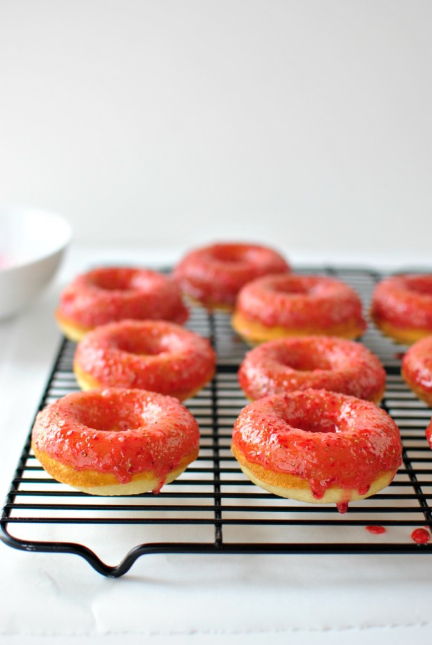 Baked Buttermilk Cake Doughnuts + Fresh Strawberry Glaze ll www.SimplyScratch.com