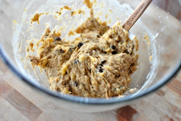 Banana Chocolate Chunk Mini Muffins l www.SimplyScratch.com stir