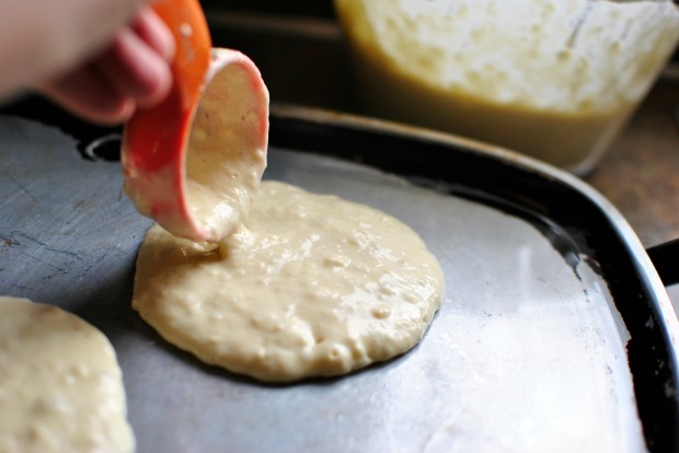 Perfect Buttermilk Pancakes l www.SimplyScratch.com pour