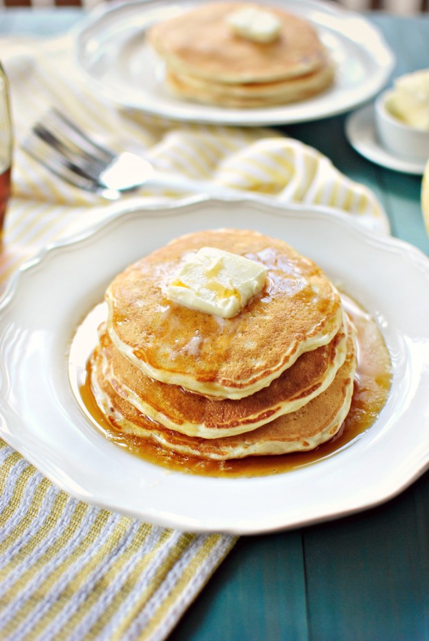 Perfect Buttermilk Pancakes ll www.SimplyScratch.com