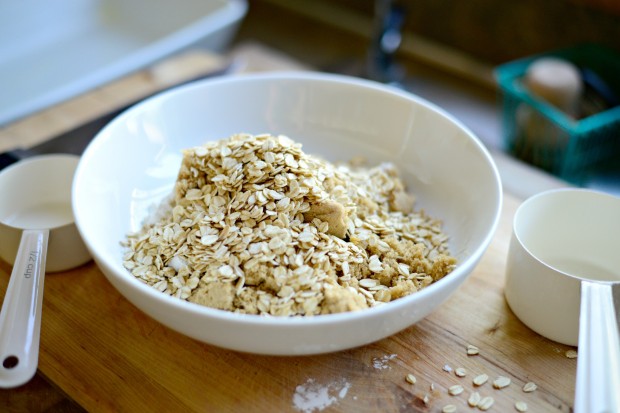 Rhubarb Crumble l www.SimplyScratch.com add oats