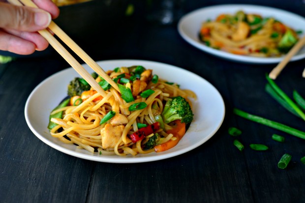 Honey Ginger Chicken Noodle Stir Fry ll www.SimplyScratch.com #recipe