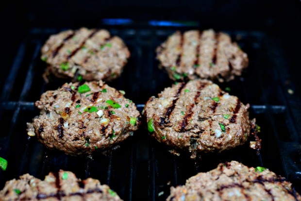 Jalapeno + Cheddar Burgers with Grilled Corn Mayo l www.SimplyScratch.com flip