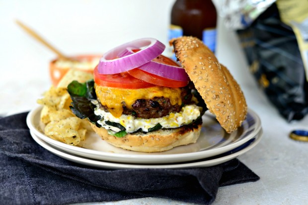 Jalapeño Cheddar Burger l SimplyScratch.com 