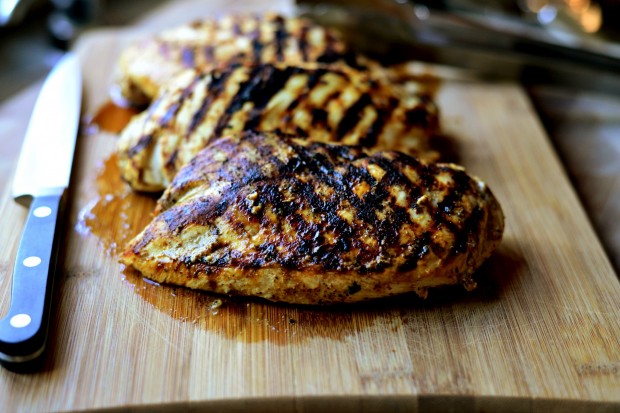 Lemon Dijon Grilled Chicken l www.SimplyScratch.com #grillingrecipe