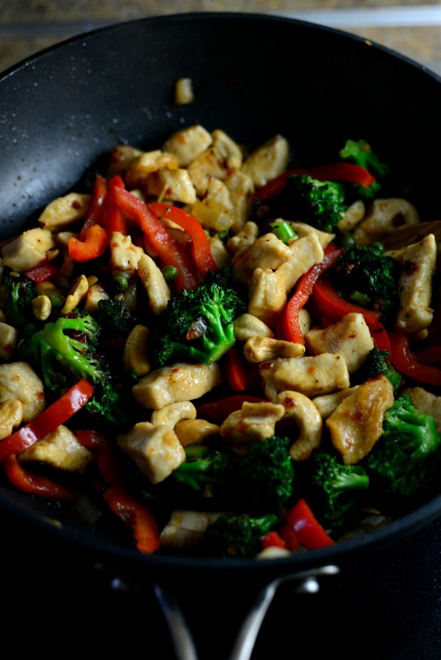 Cashew Chicken Stir-fry l SimplyScratch.com