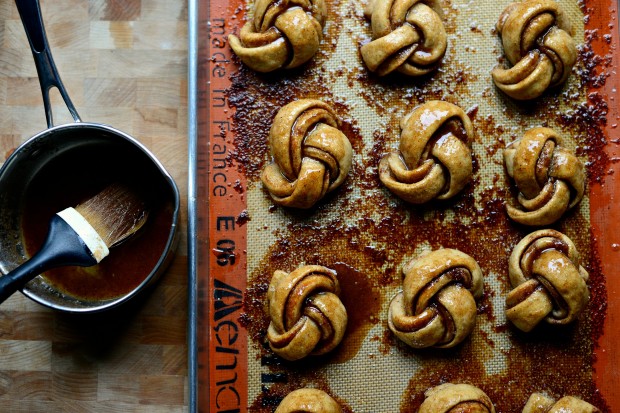 Whole Wheat Salted Pumpkin Spice Knots l SimplyScratch.com (23)