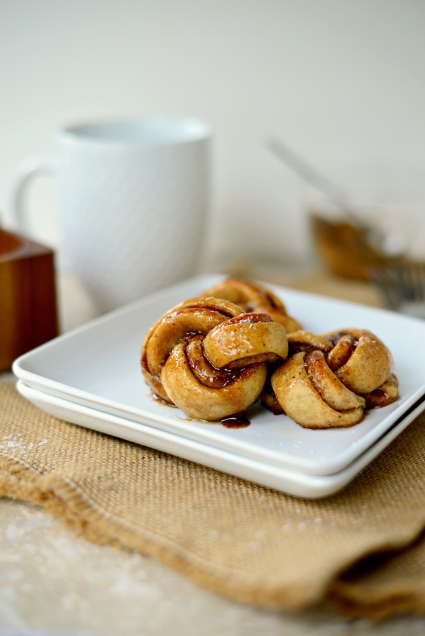 Whole Wheat Salted Pumpkin Spice Knots ll SimplyScratch.com