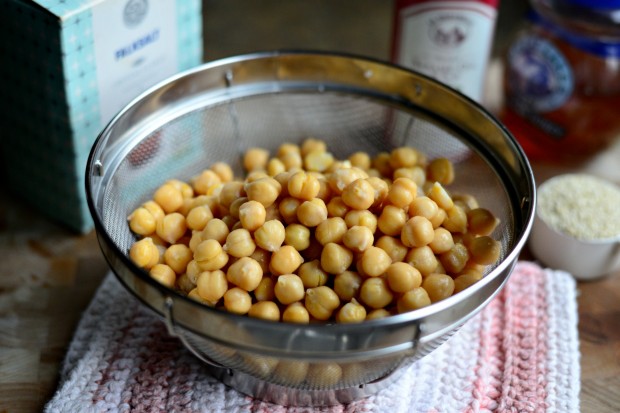 Honey Sesame Roasted Chickpeas l SimplyScratch.com (1)