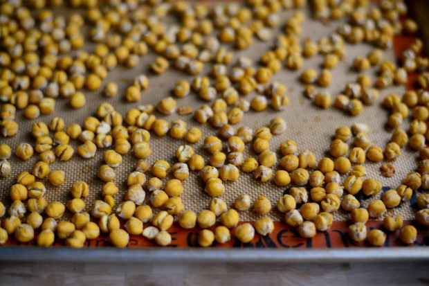 Honey Sesame Roasted Chickpeas l SimplyScratch.com (9)