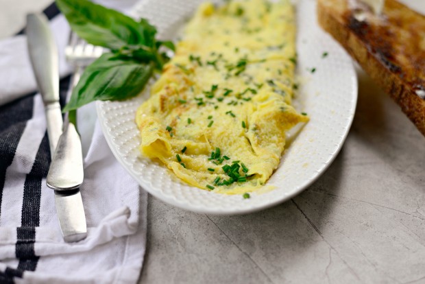 Parmesan Herb Omelet l SimplyScratch.com 