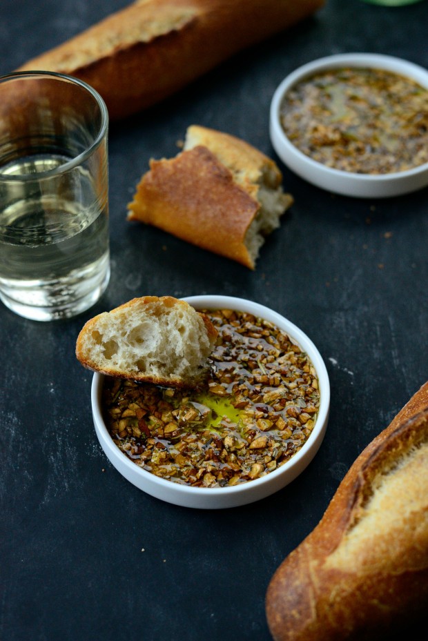Toasted Garlic Olive Oil Bread Dip l SimplyScratch.com (21)