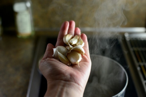Toasted Garlic Olive Oil Bread Dip l SimplyScratch.com (5)