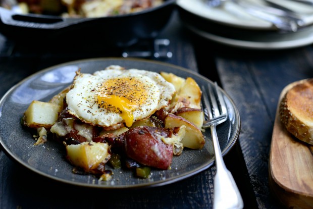 Ham + Cheddar Potato Breakfast Skillet l SimplyScratch.com (23)