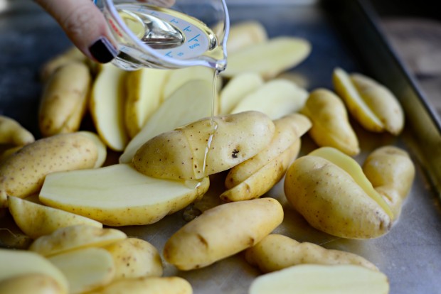 Roasted Rosemary + Smoked Salt Fingerlings l SimplyScratch.com (8)