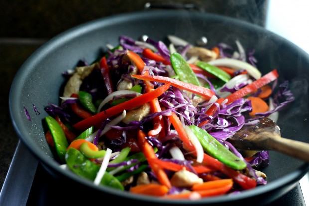 Easy Chicken + Rainbow Veggie Stir-Fry l SimplyScratch.com (23)