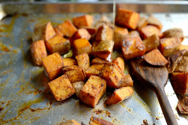 Smoky Sweet Roasted Sweet Potatoes l SimplyScratch.com (12)