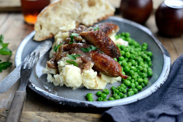 Bangers and Mash with Caramelized Onion Gravy (20)