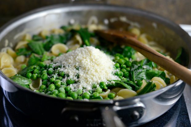 One-Pan Creamy Orecchiette Pasta l SimplyScratch (14)